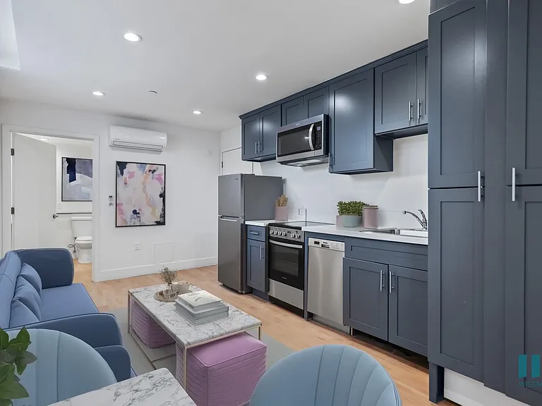1339 N Formosa Ave #A304 — Photo 46