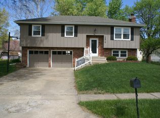 15910 W 152nd Cir, Olathe, KS 66062