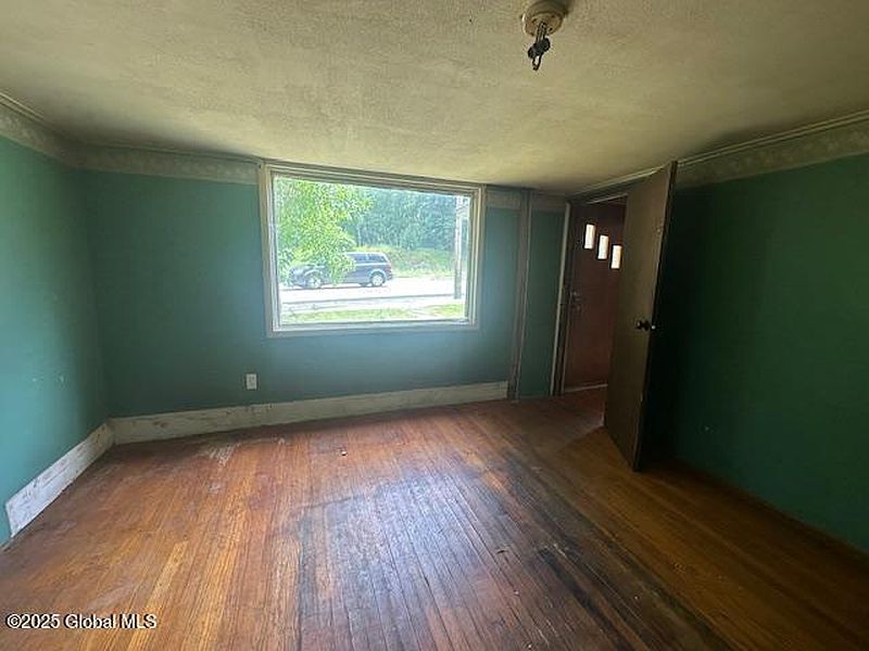 3rd image of 3141 Broad Street