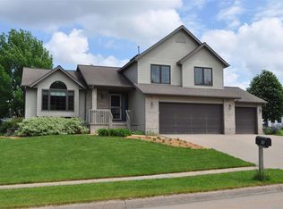 36 Galway Cir, Iowa City, IA