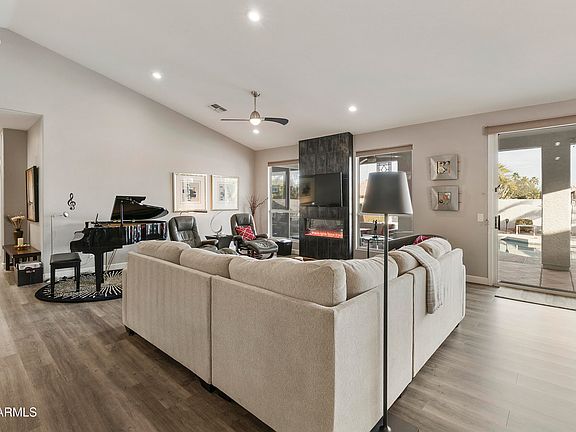 3rd image of 10232 E LAMBERT Drive