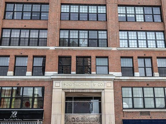 2nd image of 500 Robert St #617