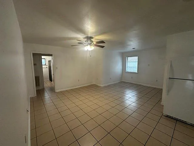 261 Hollywood Dr #C — Photo 9