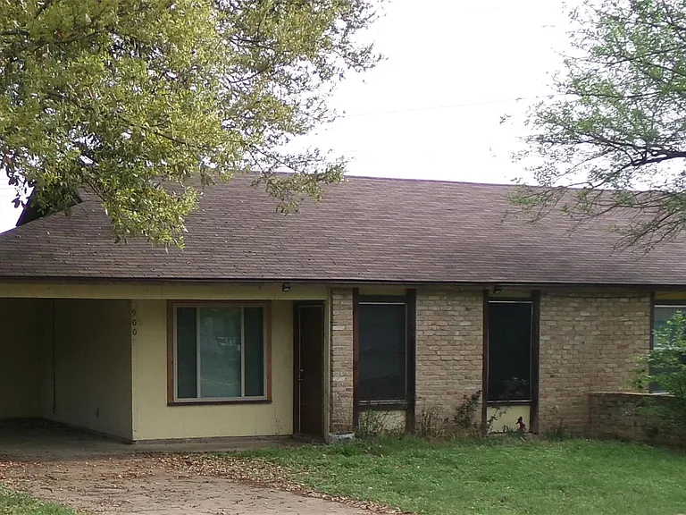 900 Sahara Ave #B — Photo 1