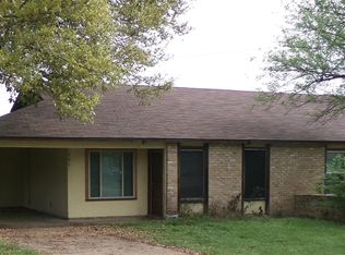 900 Sahara Ave #B, Austin, TX 78745