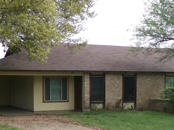 900 Sahara Ave #B, Austin, TX 78745
