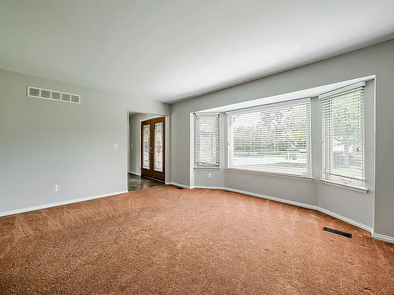 19513 Pollyanna Dr — Photo 6