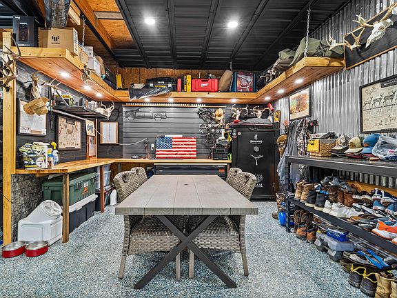 4th image of 655 Flegal Rd