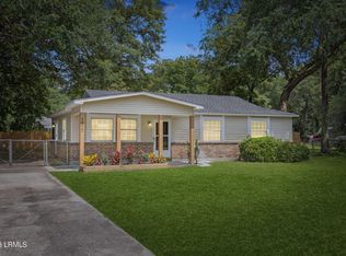 1977 Pulaski Dr, Beaufort, SC 29906