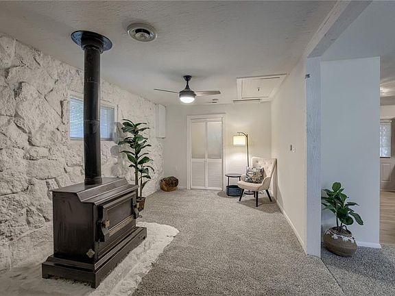 5th image of 11001 Bennington Ave