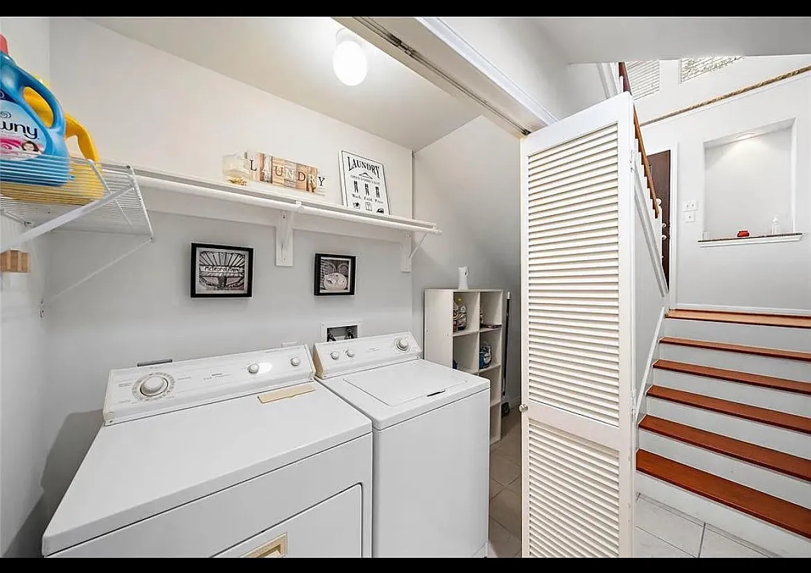 3 bed, 1980 sqft, $2,600 — Photo 4