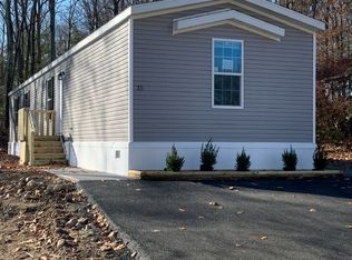 15 Laurel Rd, Bloomingburg, NY 12721