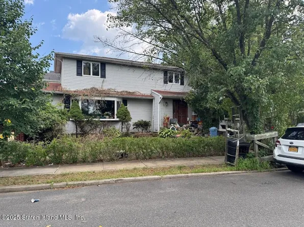 104 Sneden Ave, Staten Island, NY 10312