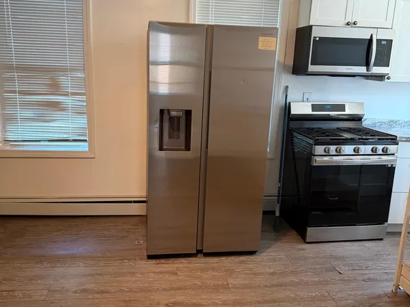 23 Reynolds Ave #1, Providence, RI 02905