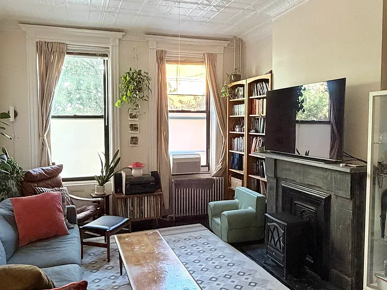 503 Henry St #1L — Photo 1