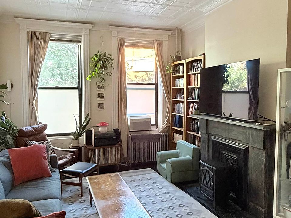 1st image of 503 Henry St APT 1L