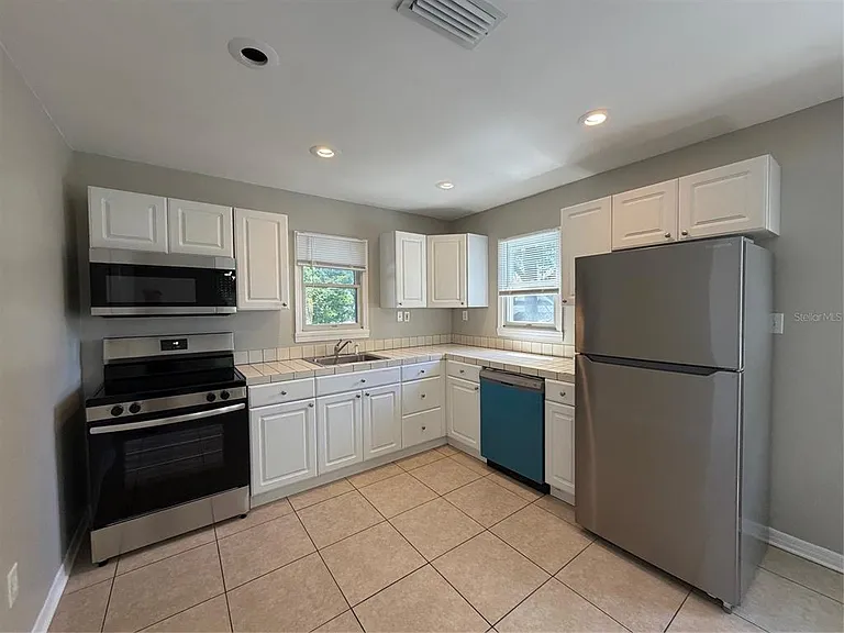 2813 N Morgan St #A — Photo 3