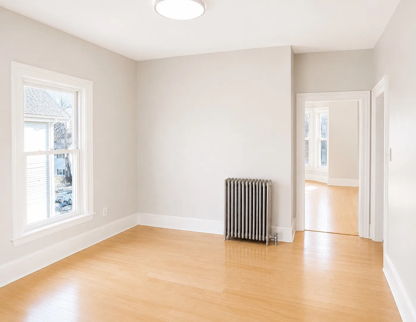 115 Woodford St — Photo 3