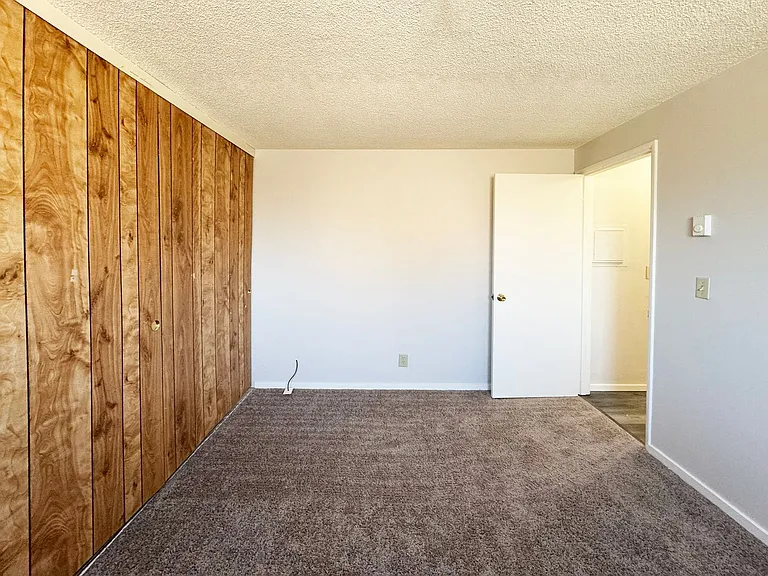 French Quarter Apartments — Photo 36