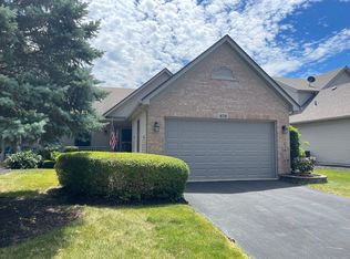 679 Hampshire Dr, Hampshire, IL 60140