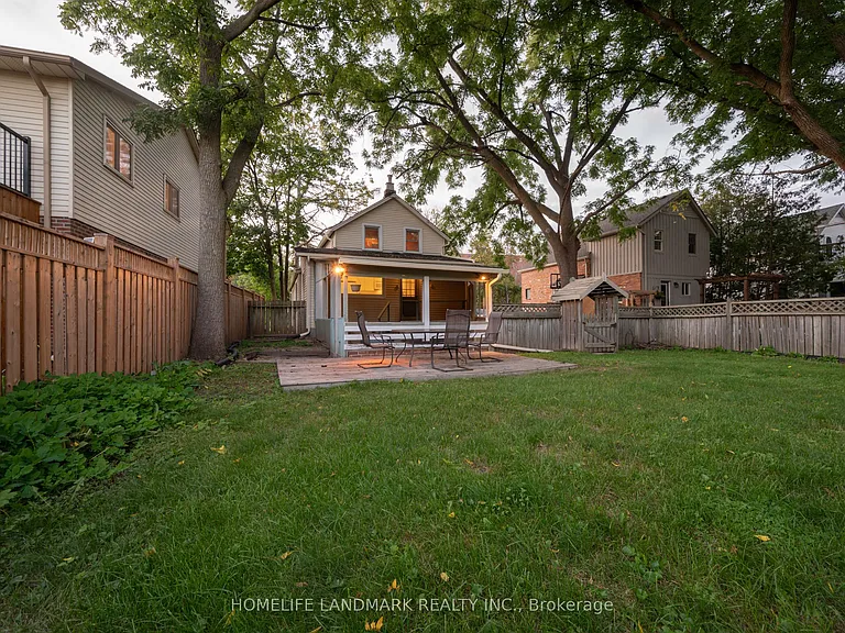 2174 New St — Photo 28