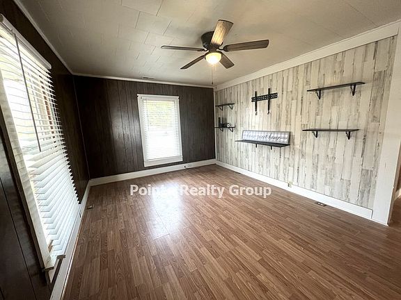 5th image of 310 Davie St