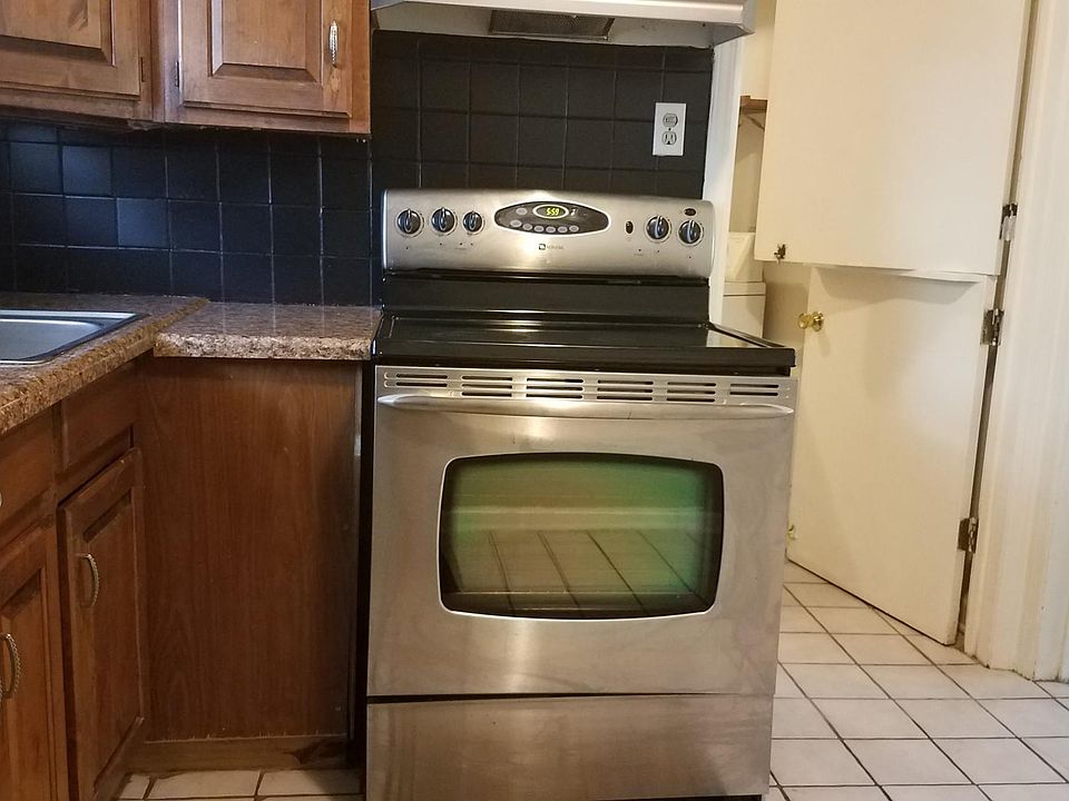 1st image of 1518 Race St