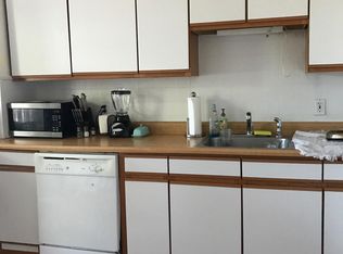657 E 7th St #3, Boston, MA 02127