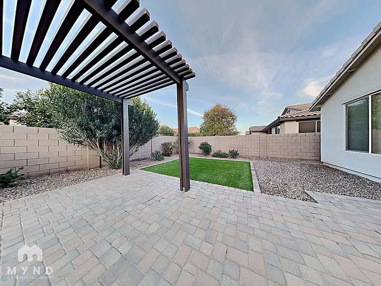 2458 E Anika Dr — Photo 14