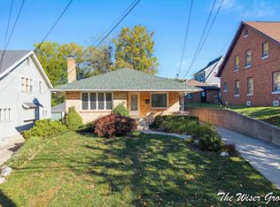 1105 4th St NW, Grand Rapids, MI 49504