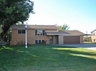 7121 Vinewood St, Amarillo, TX 79108