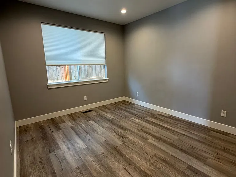 1702 Wyatt Earp Ct — Photo 11