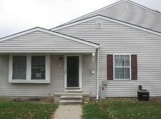 28431 Raleigh Crescent Dr, Chesterfield, MI 48051