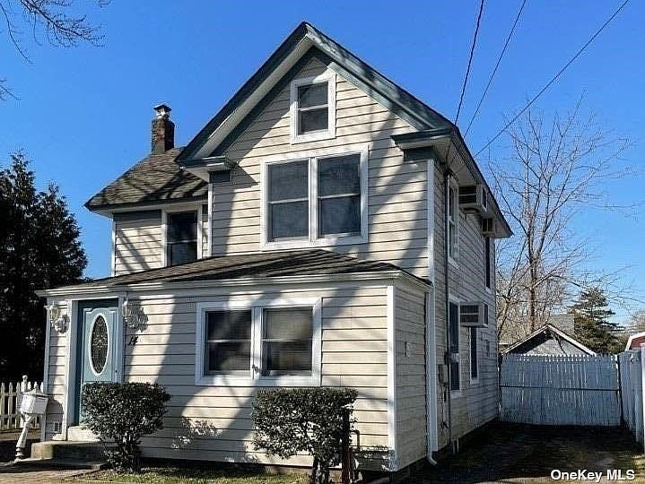 14 1st Avenue, East Islip, NY 11730 Zillow