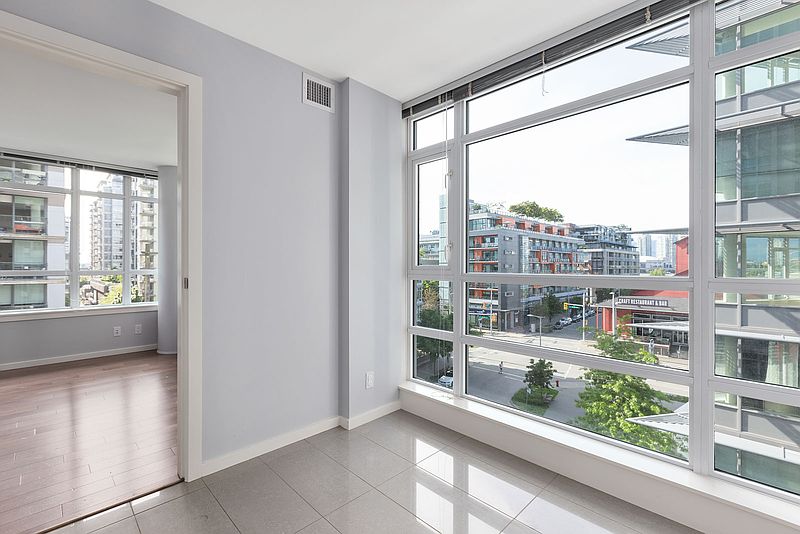 Vancouver Apartment for rent - 2 Bedrooms — photo 5