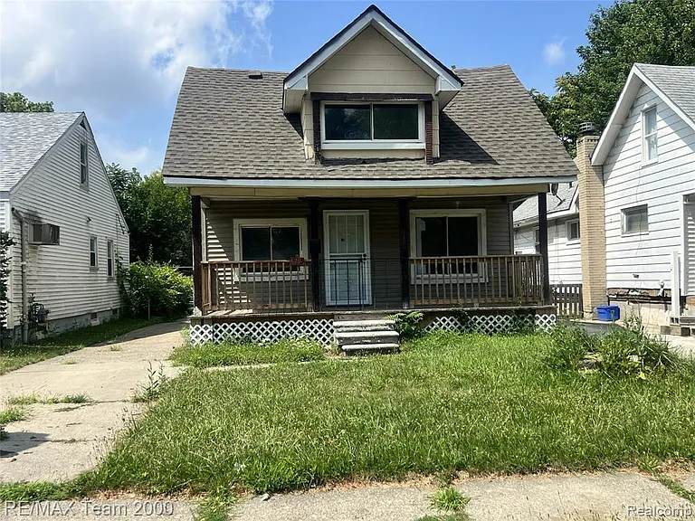 6895 Grandville Ave — Photo 1