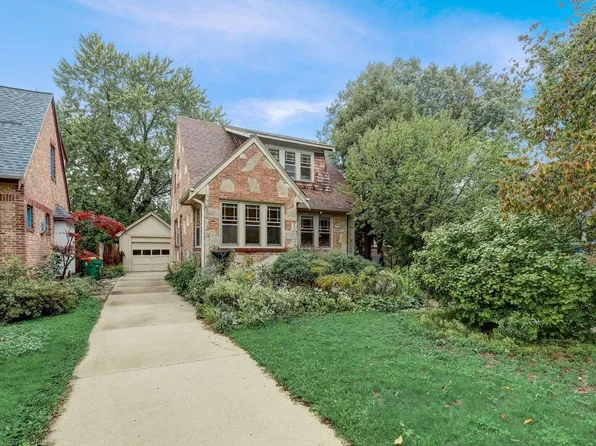 4209 North Ardmore AVENUE, Milwaukee, WI 53211