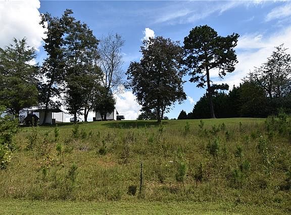 3rd image of 3970 Cedar Creek Ct