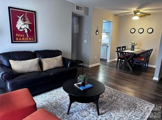 306 Orchard Trace Ln, Charlotte, NC 28213