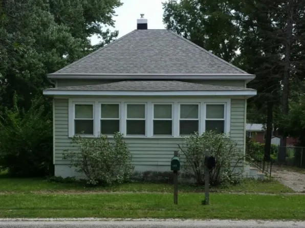 132 N Short St, Argenta, IL 62501