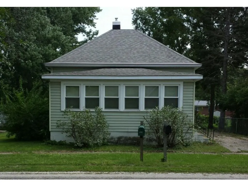 132 N Short St photo 1