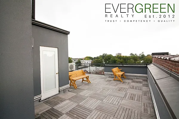 Rented by Nicole James, LREB | media 23