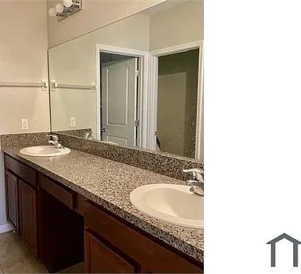 15706 Greenleaf Bay St — Photo 5