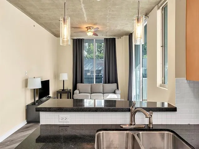300 S Australian Ave #618 — Photo 4