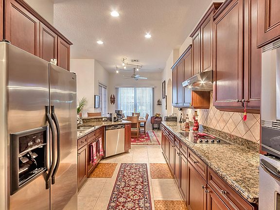 4th image of 493 Luna Bella Ln