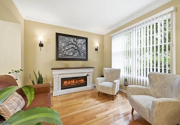 75 Spring Hill Cir — Photo 3