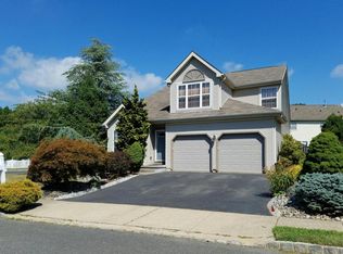 73 Brent Dr, Howell, NJ 07731