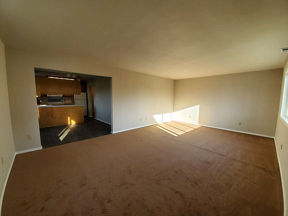 2nd image of 519 132nd St S