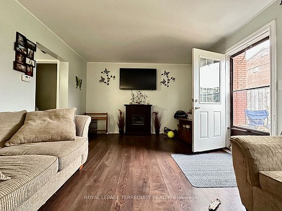 5th image of 37 Orchard Pl