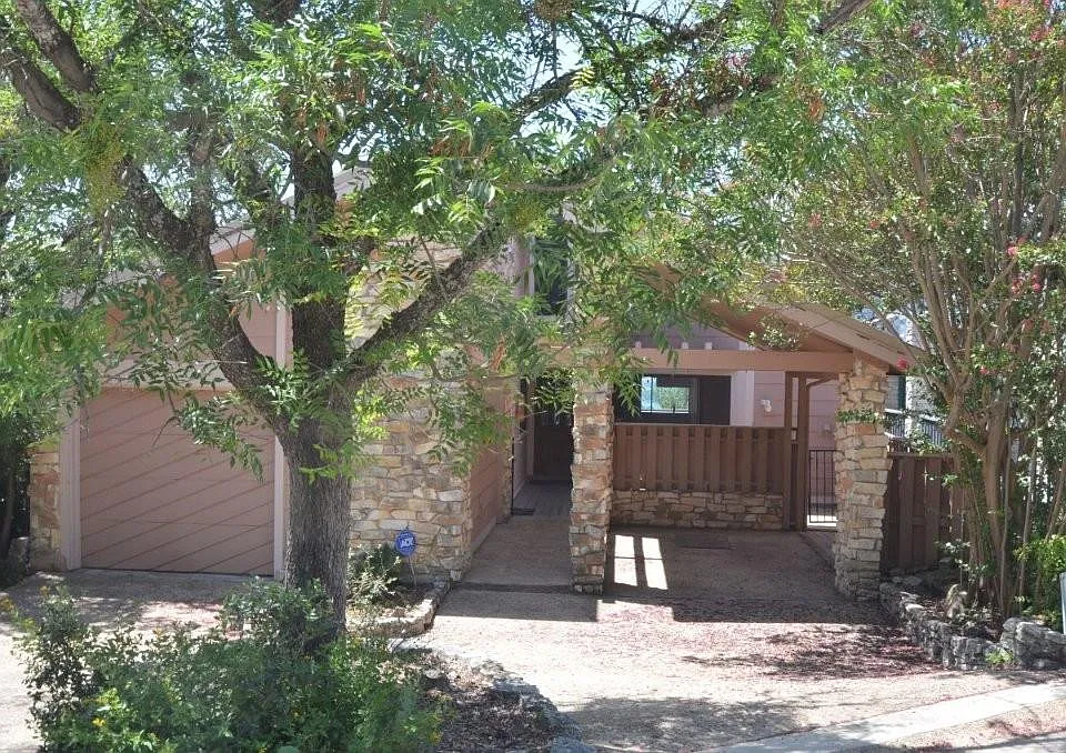 4603 Twin Valley Cir